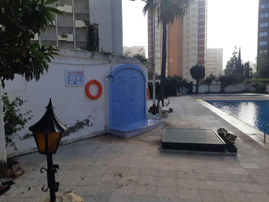 Beautiful Residential Apartment With Pool Benidorm Bagian luar foto