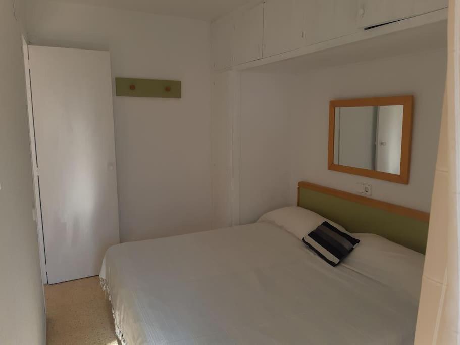 Beautiful Residential Apartment With Pool Benidorm Bagian luar foto